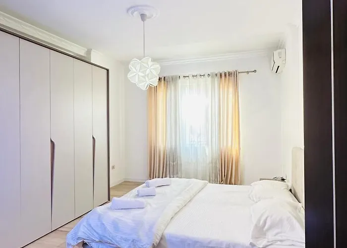 Blloku Luxury 2 Bedroom *