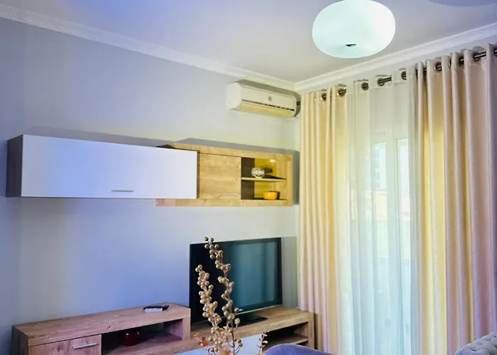 Blloku Luxury 2 Bedroom Apartman *