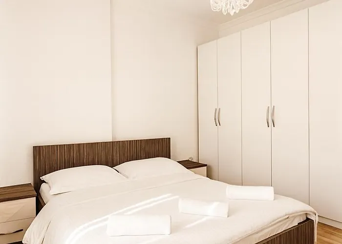 Apartamento Blloku Luxury 2 Bedroom Tirana