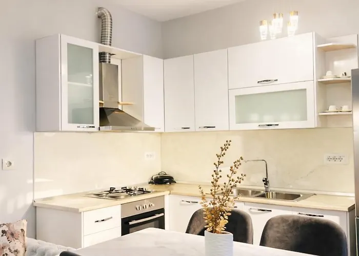 Blloku Luxury 2 Bedroom Apartman